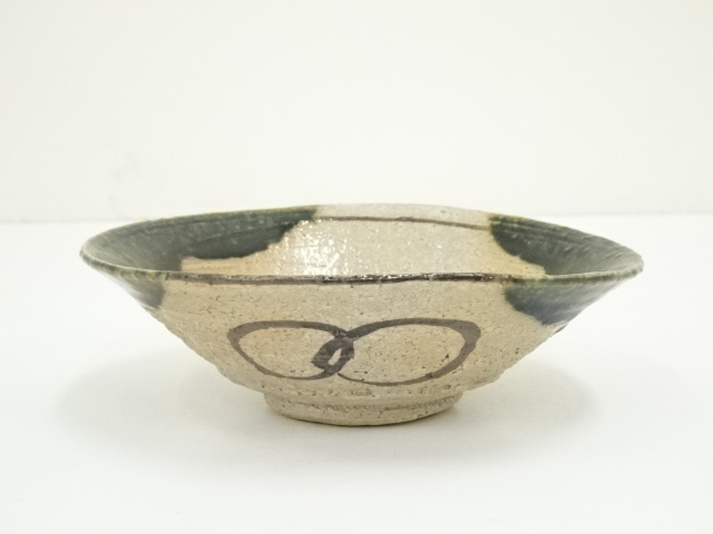 Ｗ１５０　茶碗　『織部　平茶碗』『山口錠鐵 造』　共箱　抹茶碗　茶道具 道具 ] - 道具 山口錠鉄造 織部平茶碗（共箱） | ネットショップ圭